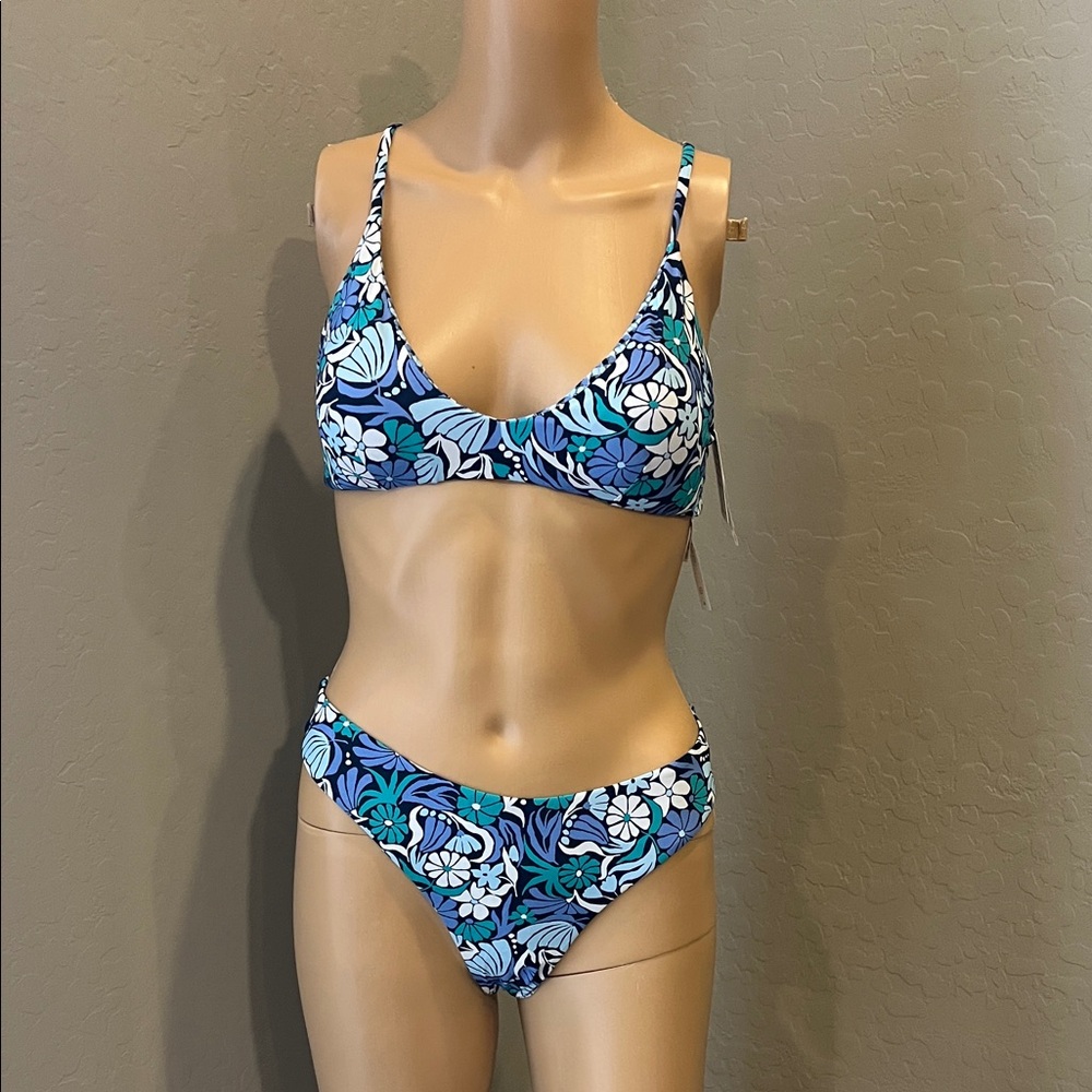 NWT Roxy Reversible Floral Blue Bikini Set L